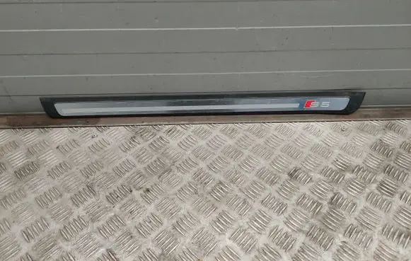 Audi S5 Facelift Front sill trim cover 8T0853373A 8T0853373