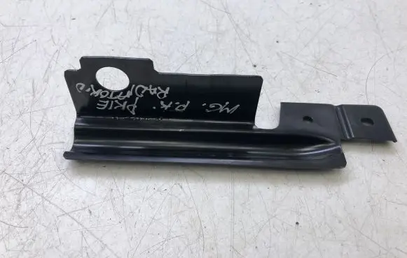 MG MG3 II Radiator mount bracket