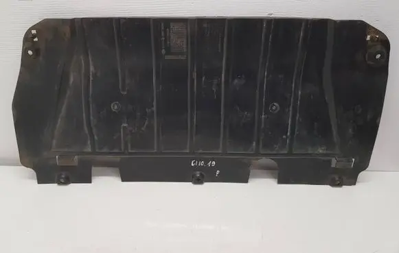 Renault Clio IV Engine splash shield/under tray 8200520829