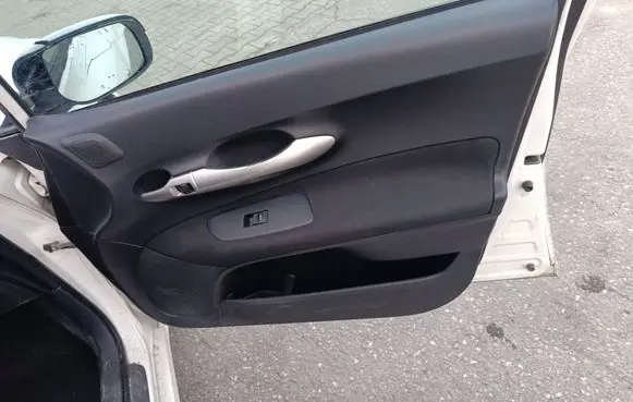 Toyota Auris 150 Door card panel trim set 