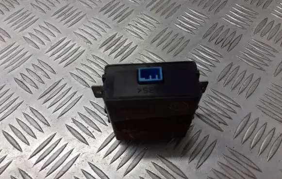 Volvo S40 Alarm control unit/module 30857627