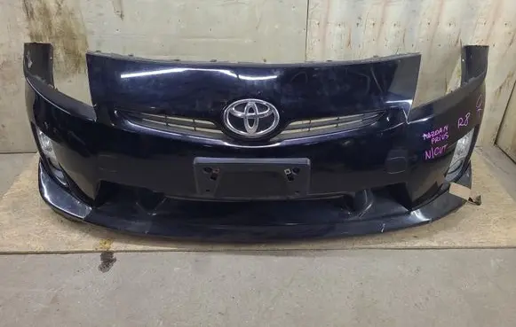 Toyota Prius (XW30) Front bumper 
