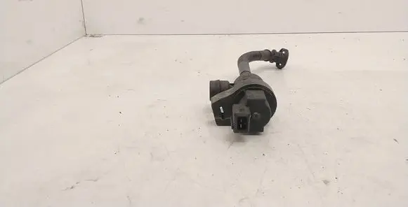 BMW 3 E46 Fuel tank valve 7512581