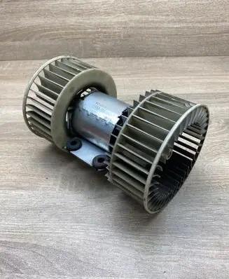 BMW 5 E39 Heater fan/blower 8372493 5399533900