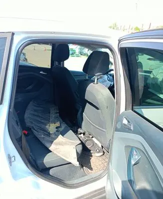 Ford Focus C-MAX Front door rubber seal 