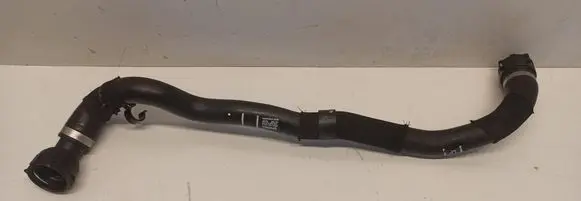 Volvo XC40 Engine coolant pipe/hose 32325219