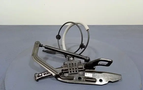 BMW X3 E83 Holder (bracket) 7404185