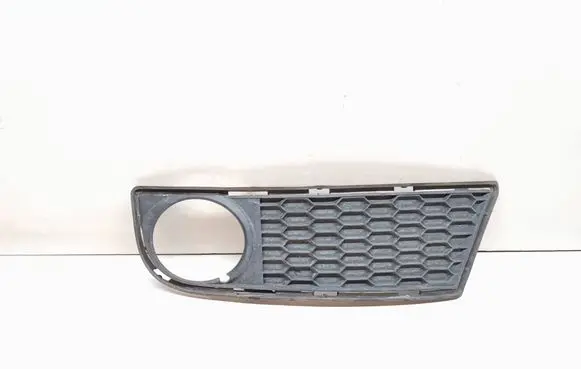 BMW 1 E82 E88 Front fog light trim/grill 8054485 51118054485