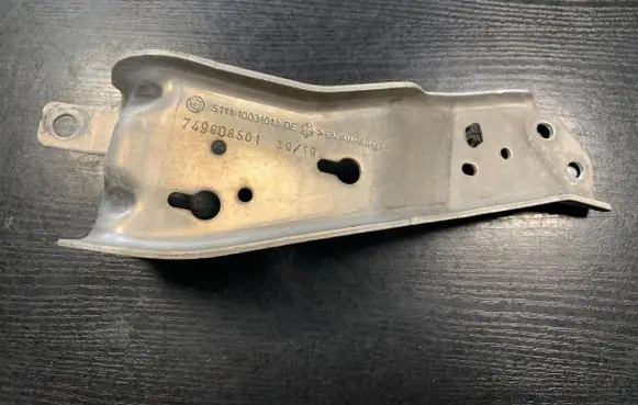 BMW 2 F46 Radiator support slam panel bracket 7498085