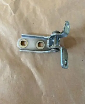 Hyundai Santa Fe Front door upper hinge A046057