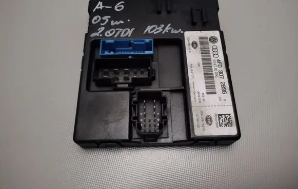 Audi A6 S6 C6 4F Light module LCM 4F0907289G 5DK00876221 4F0910289G