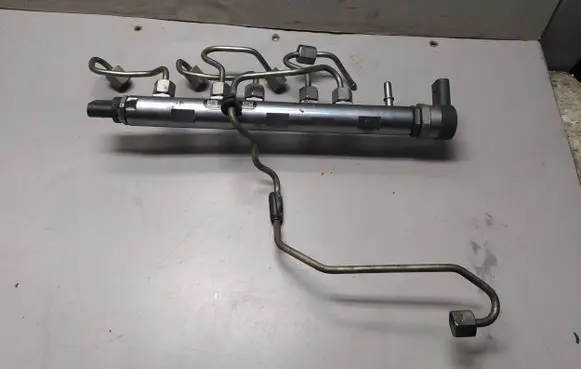 Mini Cooper Countryman R60 Fuel injection (other) 2440028141 8514166 0445214278