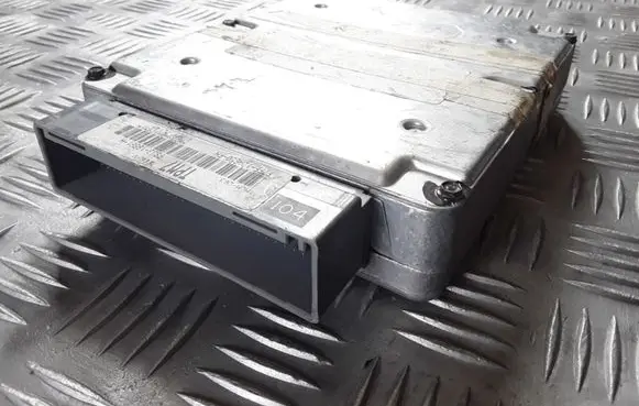Mazda 626 Engine control unit/module F7FF12A650FH FSJ318881H