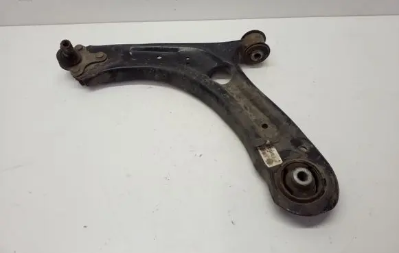 Volkswagen Jetta VI Front lower control arm/wishbone 5C0407151D