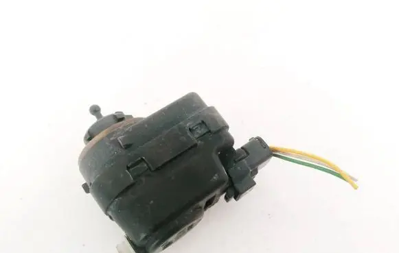 Peugeot 607 Headlight level adjustment motor 
