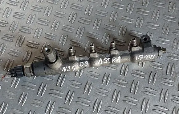 Opel Astra H Fuel main line pipe 08207244052
