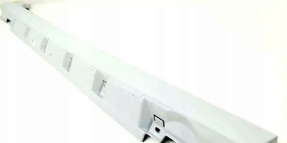 Foot area side trim
