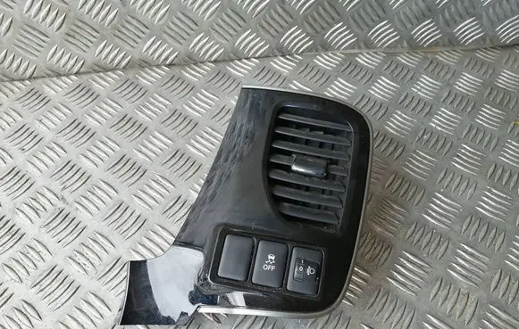 Dashboard side air vent grill/cover trim
