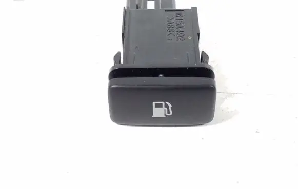 Lexus RX 330 - 350 - 400H Fuel tank opening switch 848410E010