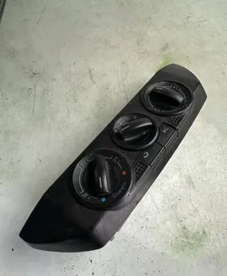 Volkswagen Polo IV 9N3 Climate control unit 6Q0820045E 9015118800055 C4840