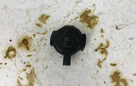 BMW 3 F30 F35 F31 Camshaft vanos timing valve 7614288