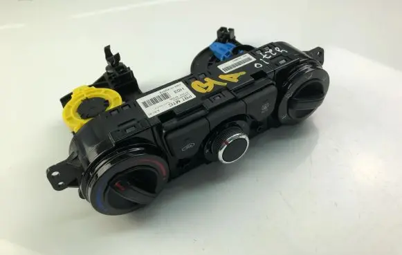 Hyundai i20 (PB PBT) Interior fan control switch 972504P530
