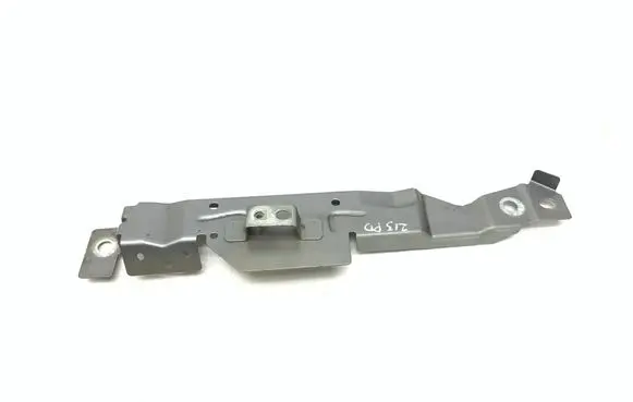 Volvo S90, V90 Fender mounting bracket