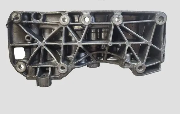 BMW 4 F32 F33 Generator/alternator bracket 8506863