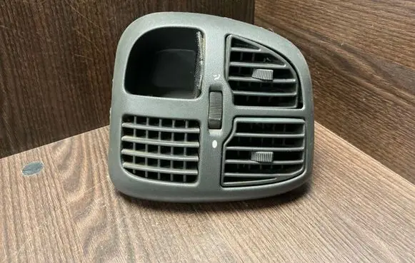 Fiat Ducato Dash center air vent grill 130422602