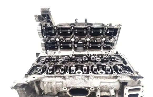 Ford Transit Custom Engine head GK2Q6090AC GK2Q6E262AD