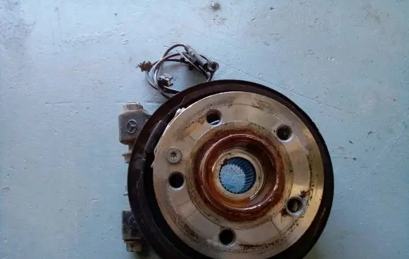 Mercedes-Benz V Class W447 Rear wheel hub A4473570006