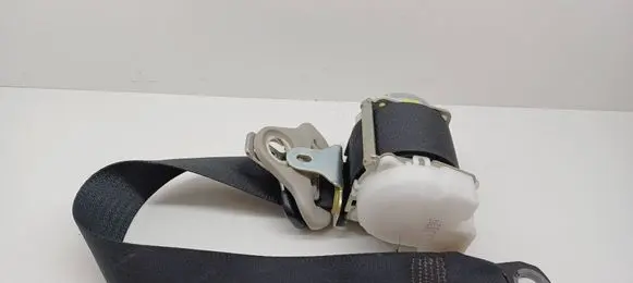 Toyota RAV 4 (XA40) Rear seatbelt 7X3370 005455 E40644178