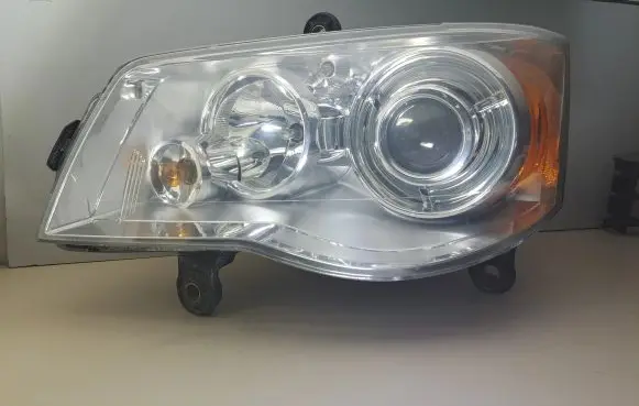 Chrysler Grand Voyager V Headlight/headlamp 26410303 264103 26410303D1S