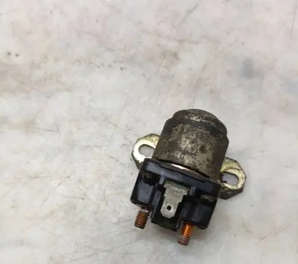 Mitsubishi Pajero Glow plug pre-heat relay MD337888