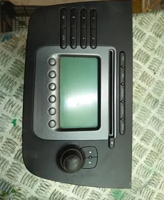 Seat Altea Radio/CD/DVD/GPS head unit 7646632366 5P1035186B