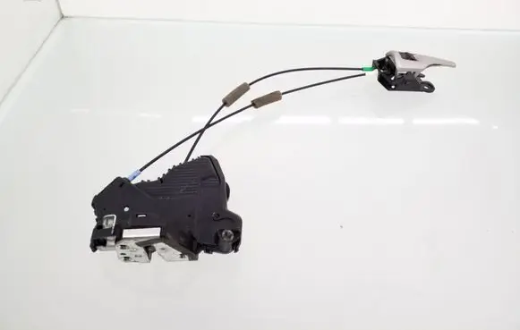 Toyota Corolla E140 E150 Front door lock 6927402090 A084219