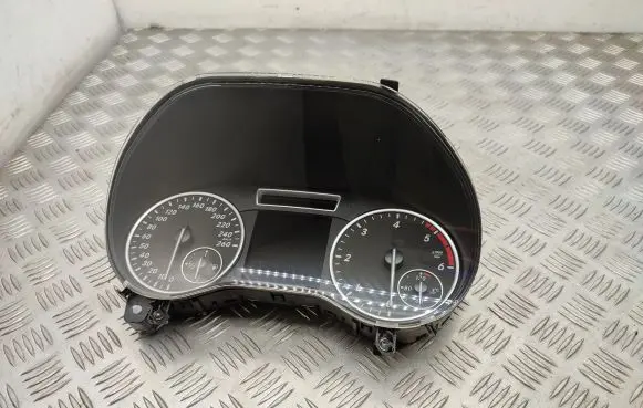 Mercedes-Benz A W176 Speedometer (instrument cluster) A1769007901 A263700114