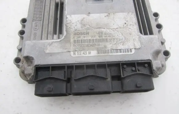 Citroen C4 I Engine control unit/module 0281011966 9651242380