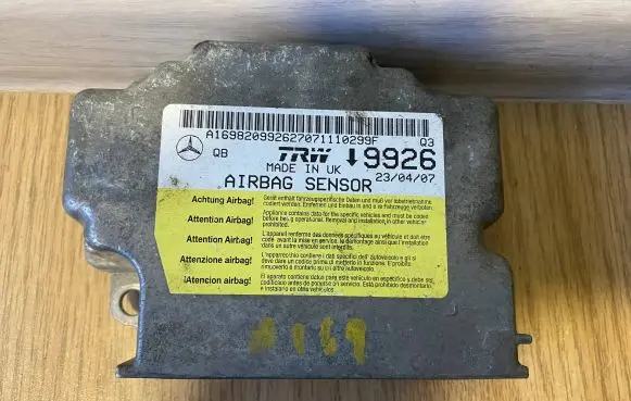 Mercedes-Benz A W169 Airbag control unit/module A1698209926 9926