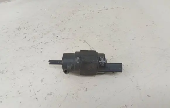 Audi A5 Sportback 8TA Windscreen/windshield washer pump 8K5955647