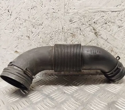 Volkswagen Touareg I Air intake hose/pipe 7L6129627F