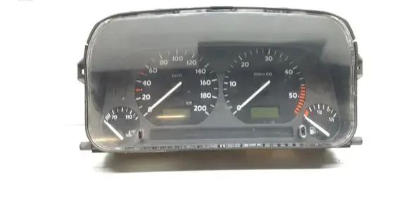 Volkswagen Golf III Speedometer (instrument cluster) 87001262