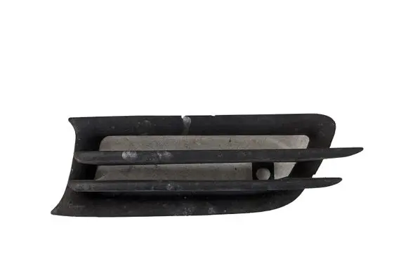 Volvo S70 V70 V70 XC Front bumper lower grill 09151512