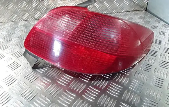 Peugeot 206 Rear/tail lights 2531D