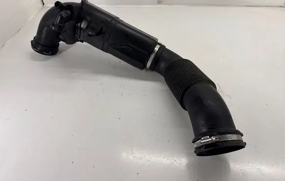 BMW 2 F44 Turbo air intake inlet pipe/hose 7619268 13717619268