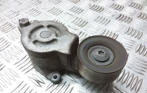 Mazda 6 Generator/alternator belt tensioner R2AA15980