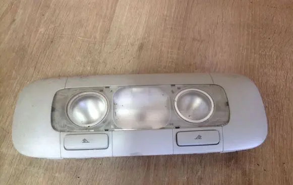 Volkswagen Golf V Rear seat light 1K0947291