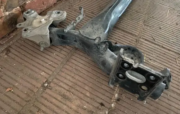 Renault Scenic II - Grand scenic II Rear axle beam 