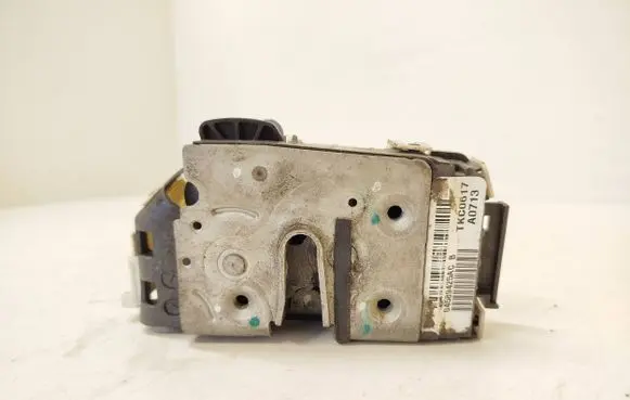 Chrysler Sebring (JS) Rear door lock 04589425AC A0713 TKC0617