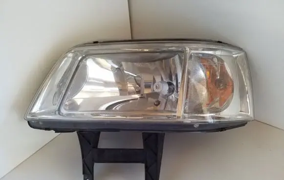 Volkswagen Transporter - Caravelle T5 Headlight/headlamp 7H1941015S